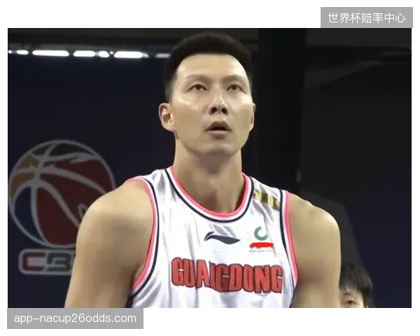 球队年龄结构相对合理，但缺少经验丰富的老将压阵，关键时刻或出现经验不足问题。